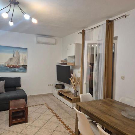 Apartment Plavia Biograd Biograd Na Moru Esterno foto