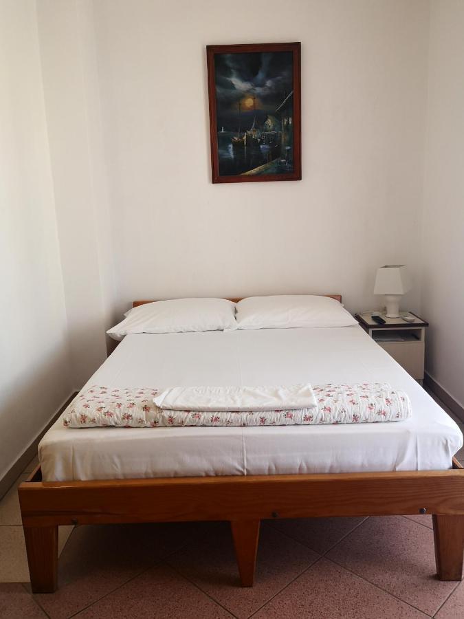 Apartment Plavia Biograd Biograd Na Moru Esterno foto