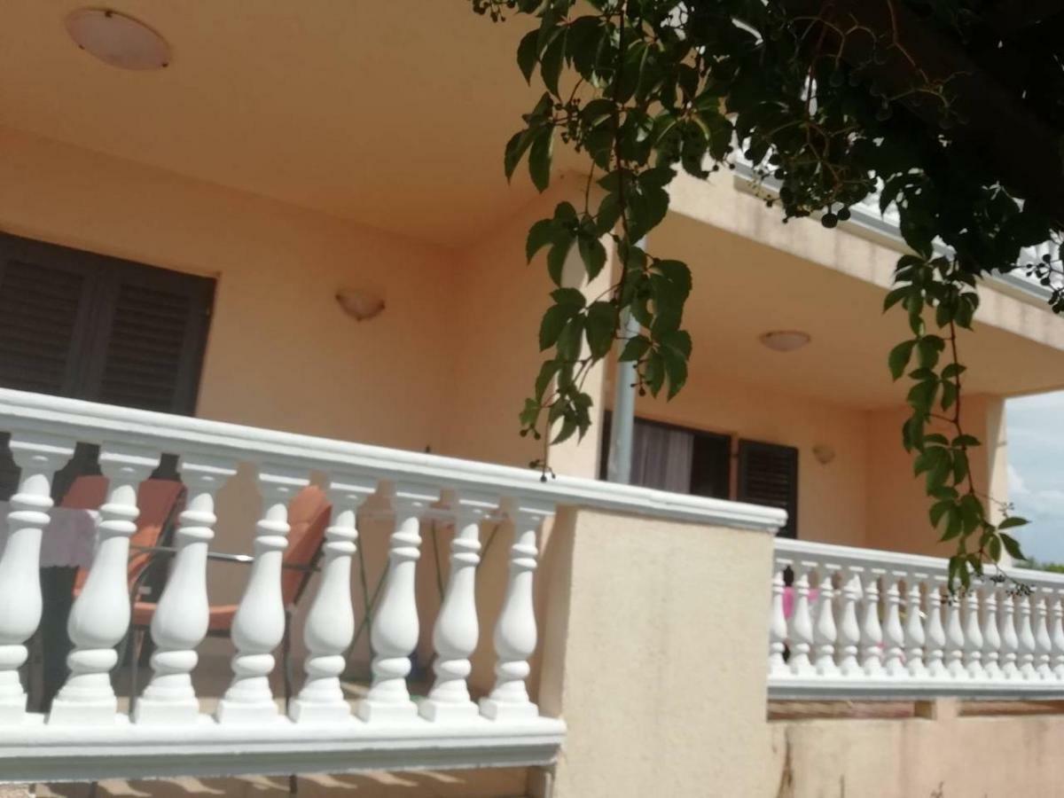 Apartment Plavia Biograd Biograd Na Moru Esterno foto